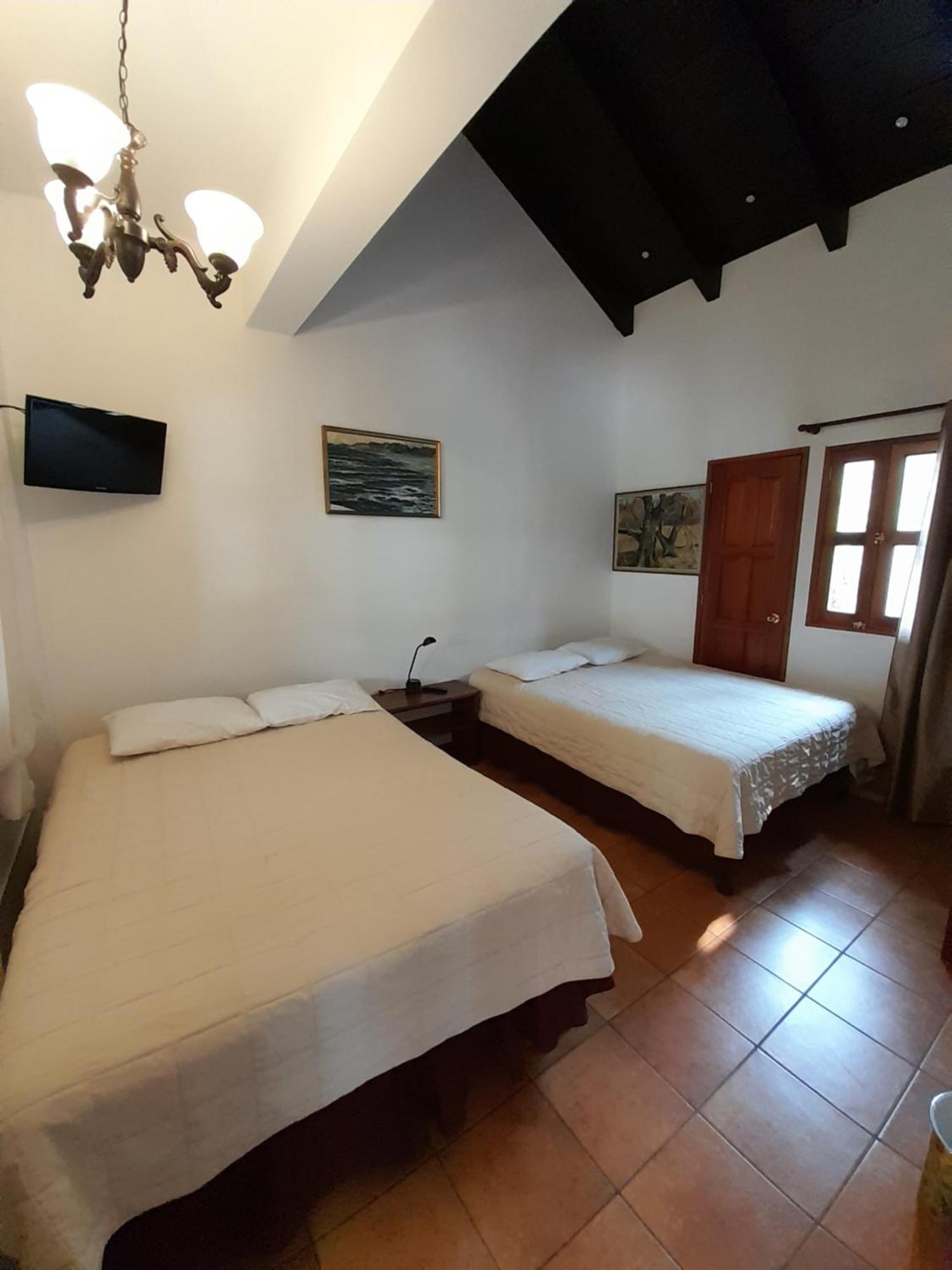 Hotel Y Jardines Casa Buho Antigua Buitenkant foto